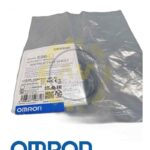 Cảm biến E2B-S08KS02-WP-B1 2M